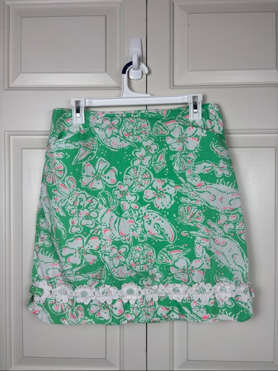 Lilly Pulitzer Dresses & Skirts - Lilly Pulitzer Green Floral Lace-Hem Skirt - Size 10